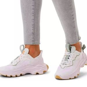 NWOT SOREL Women's Kinetic Breakthru Day Lace Sneakers Size 11